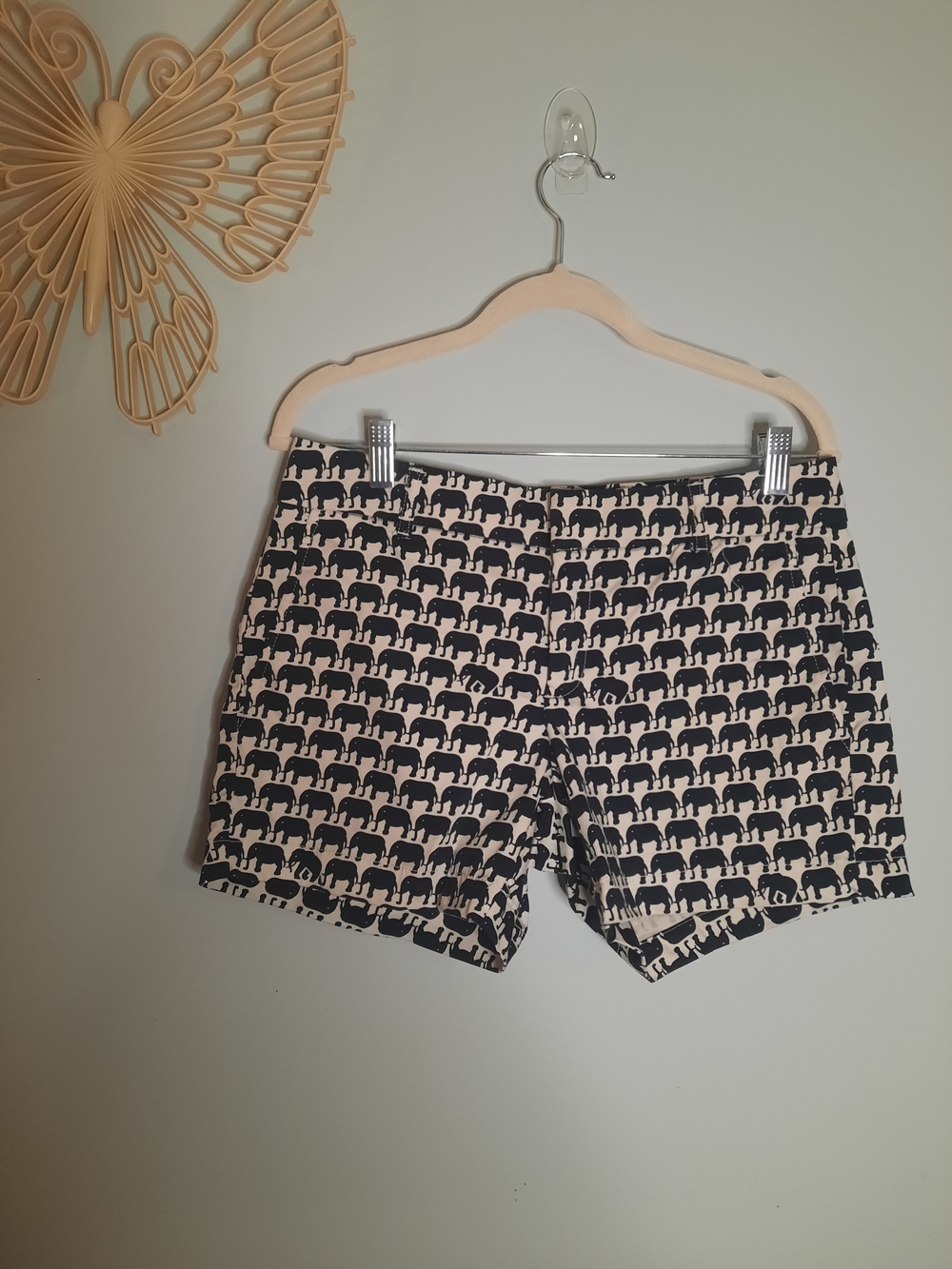 Banana Republic Sz 2, Navy and Cream Elephant, Millie Collection Print Shorts, - Picture 3 of 5